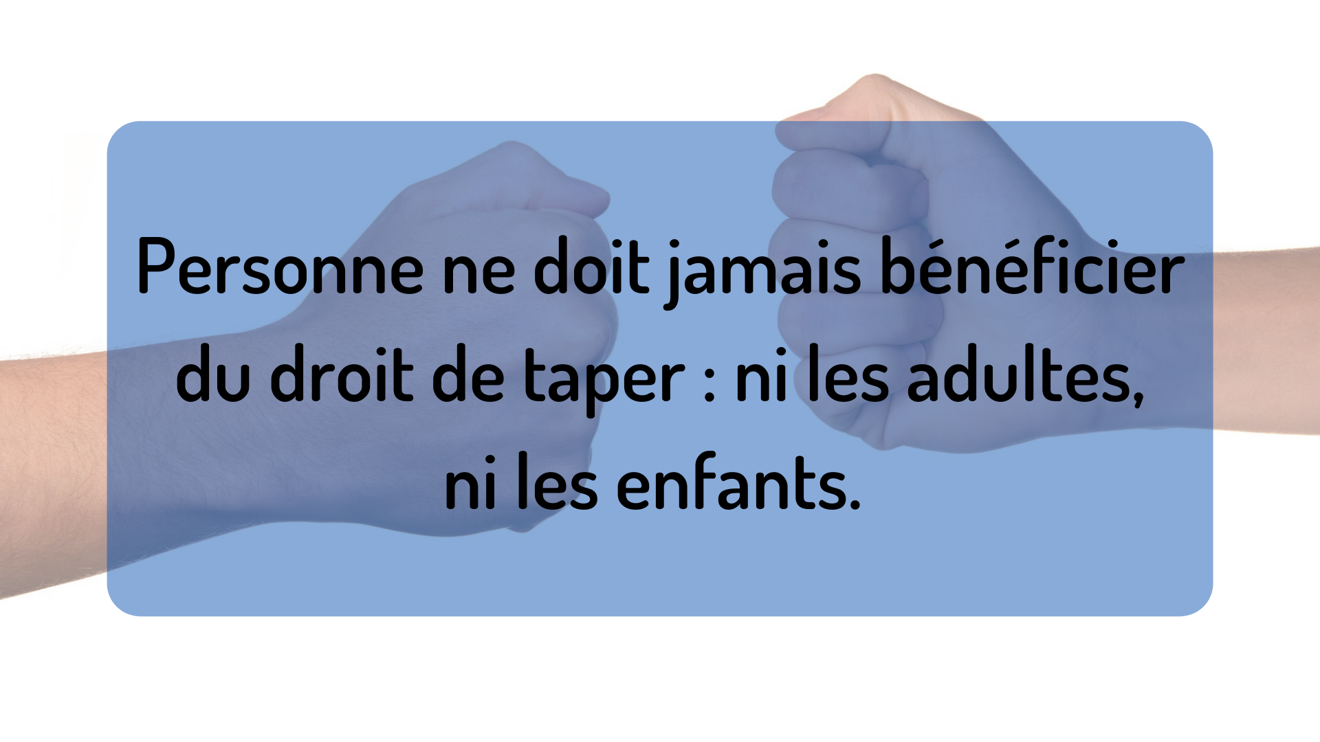 Quand un jeune enfant (de moins de 4 ans) tape sans raison